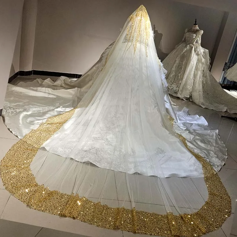 Customized Luxury 3-Meter-Wide Sparkling New Gold Sequin Veil Bridal Wedding Accessories 2027 New Pearl Diamond Cathedral Veil