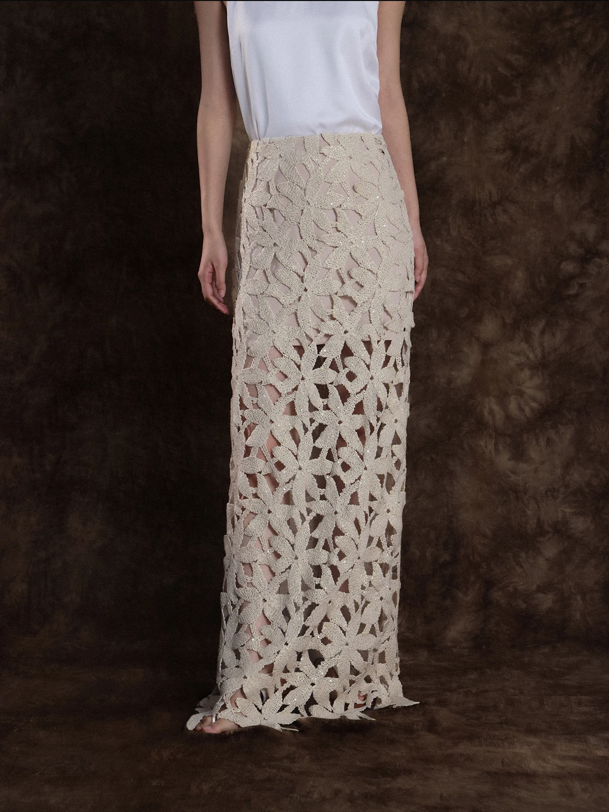 

Новая китайская вязаная юбка из плотной ткани с вышитым золотым кружевом и ажурными вставками, прямая длинная юбка от Nian Er i