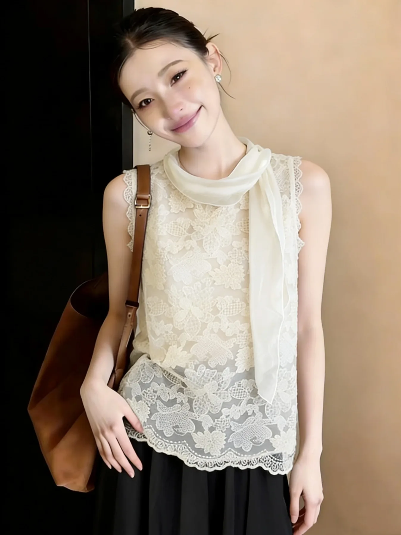 

Large Size Loose Embroidered Flower Hollow out Neck Sash Vest Shirt Overhead Top French Style Breathable Skin-Friendly Summer...
