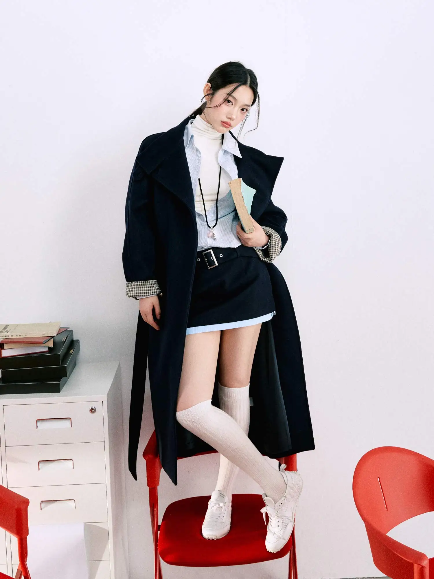 

Классическое шерстяное пальто Briti Sle on Ape с воротником-стойкой для женщин, верхняя одежда средней длины Ele Commute Sle Long Sve