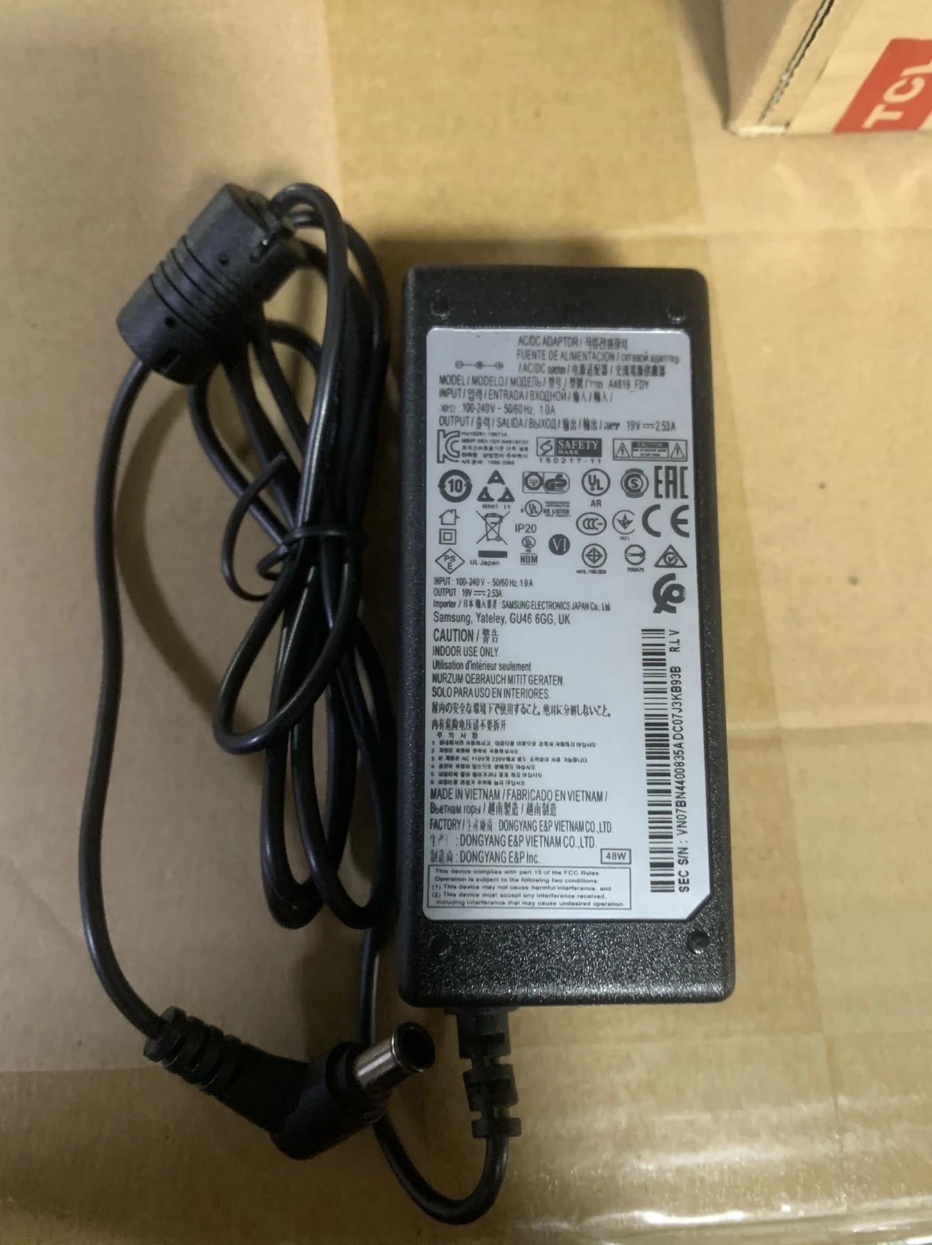 19V 2.53A 48W AC Adapter for Samsung TV Power Supply Charger A4819-FDY UN32J4000AF UN32J4000AGXZD UN22H5000 UN32J4000