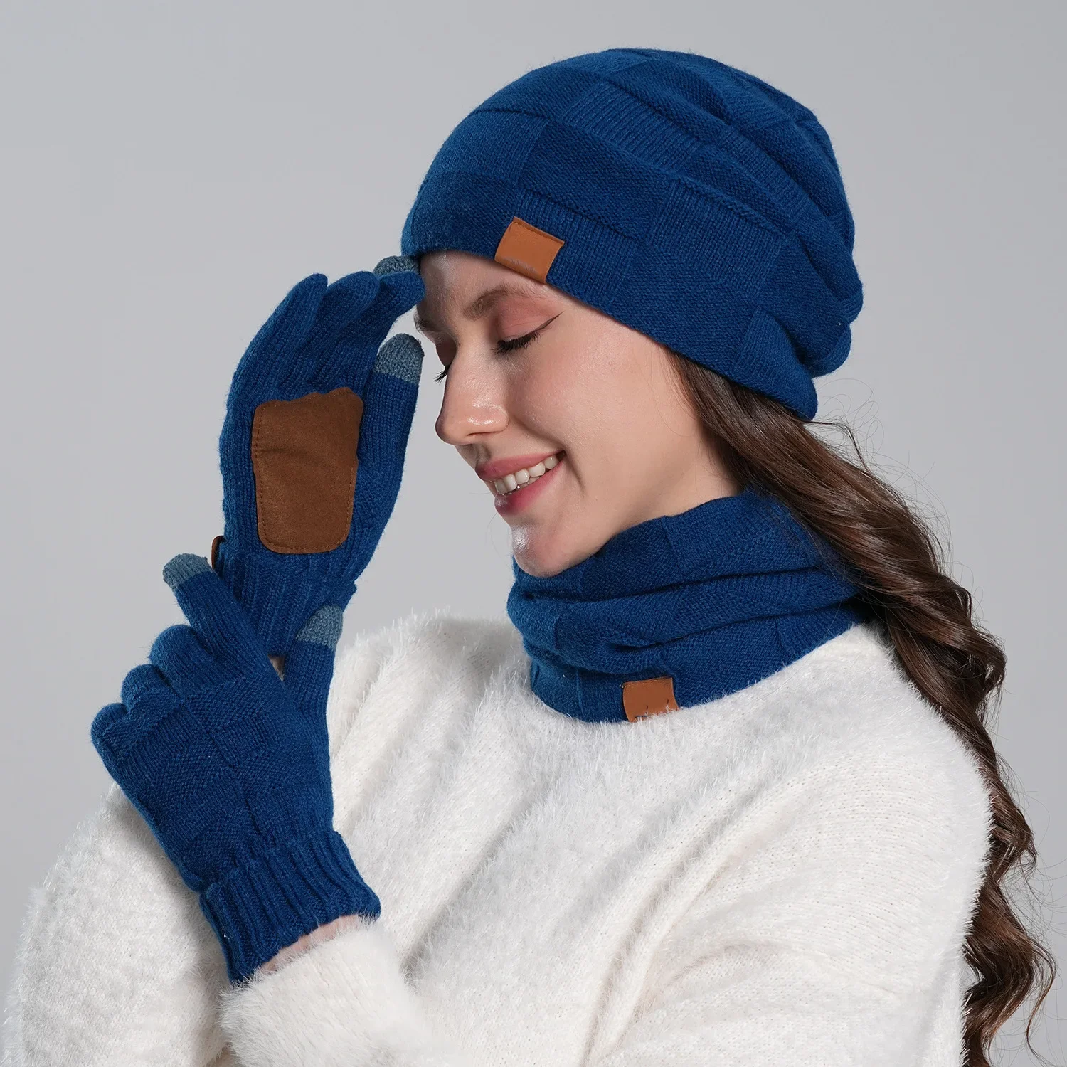 ensemble-3-pieces-bonnet-tricote-echarpe-et-gants-tactiles-pour-homme-femme-et-adulte-–-chaud-et-confortable