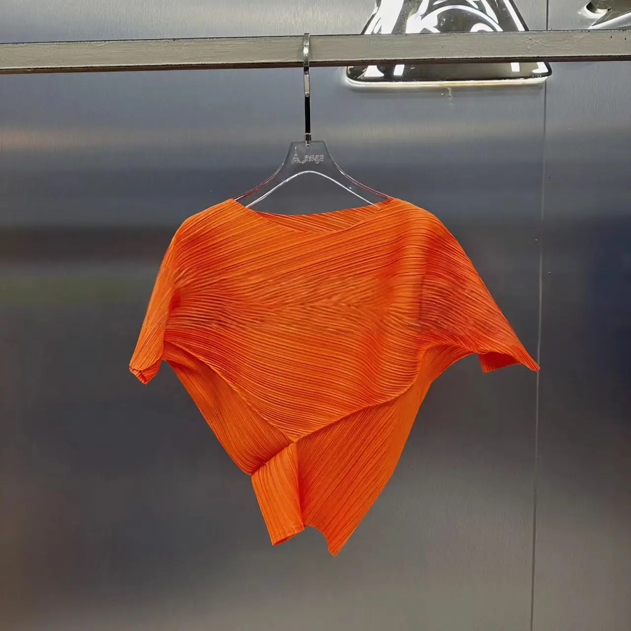 summer new short-sleeved waist three-dimensional irregular triangular design versatile top