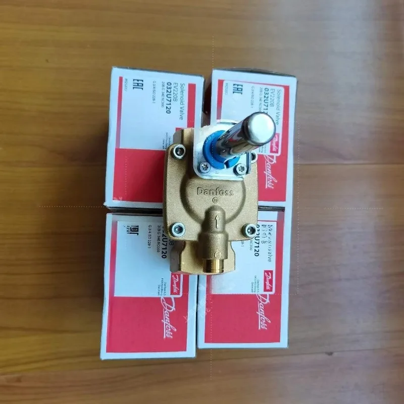 Piezas para válvula de agua solenoide bidireccional de dos posiciones DANFOSS Danfoss EV220B 032U7120 032U7132 tipo normalmente cerrado