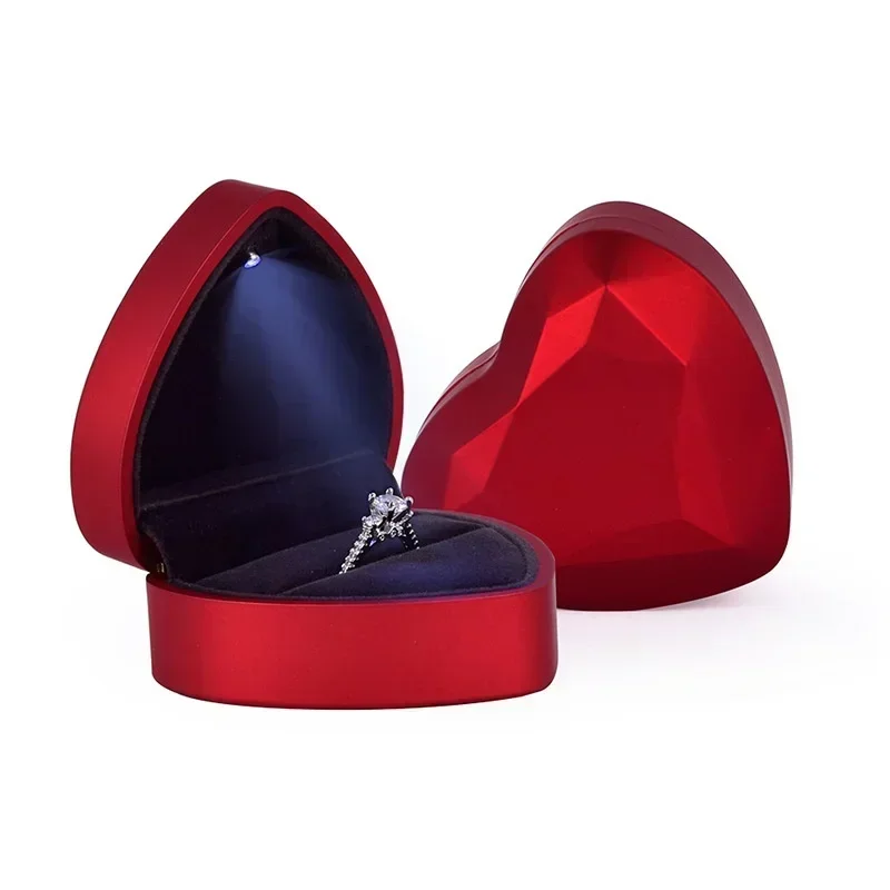 

Simple Love Heart Shaped LED Light Jewelry Box Proposal Confession Ring Box Light Jewelry Box Accessories Gifts Decoration