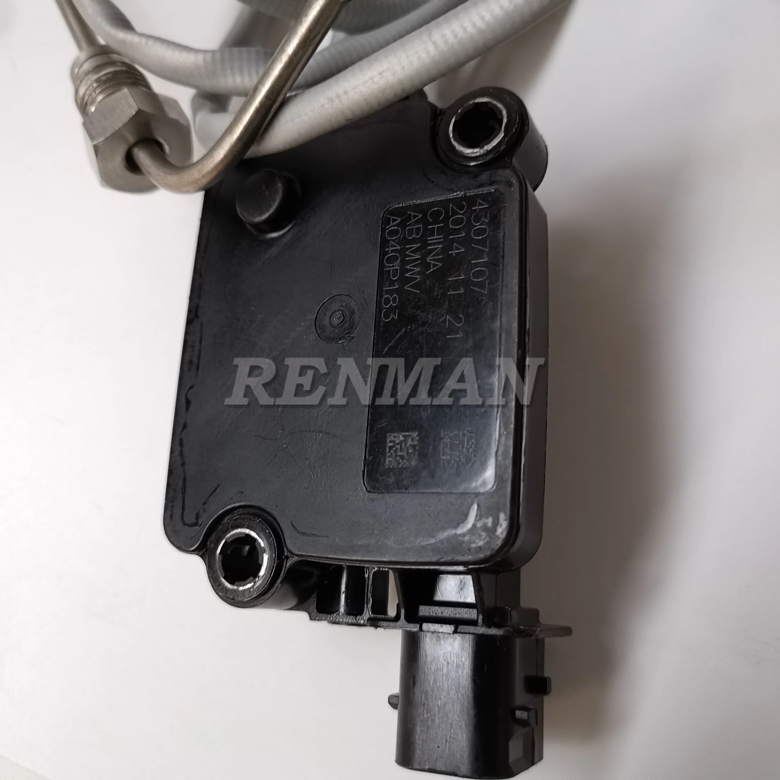 Cummins Motortemperatuursensor 4307107 C3615670-K90M0 A040P183-DFM 4384809 4307261 A040183