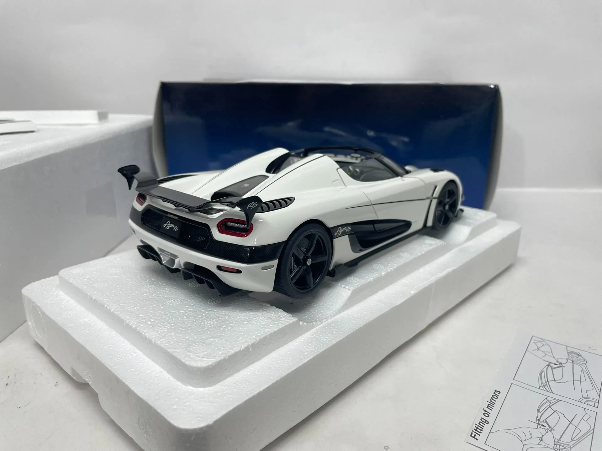 Autoart 1:18 Agera RS White Black Simulation Limited Edition All Open Alloy Metal Static Car Model Toy Gift