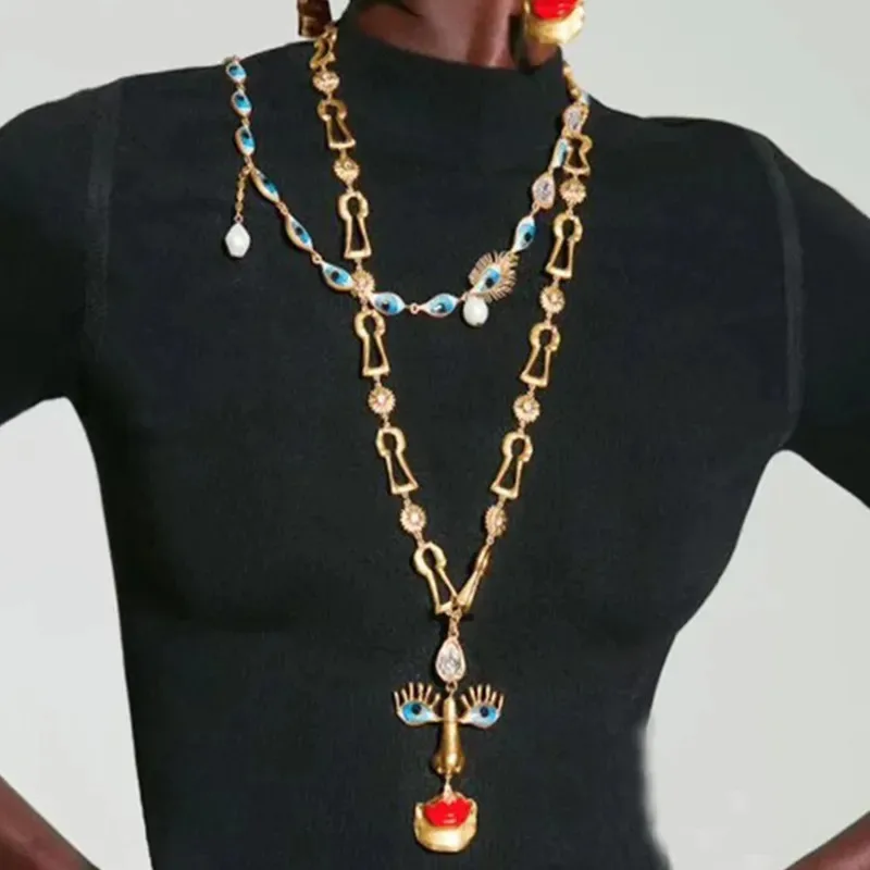 

Baroque Style Metal Eyes With Red Lips Pendant Necklace Jewelry For Women Vintage Ethnic Unique Statement Necklace