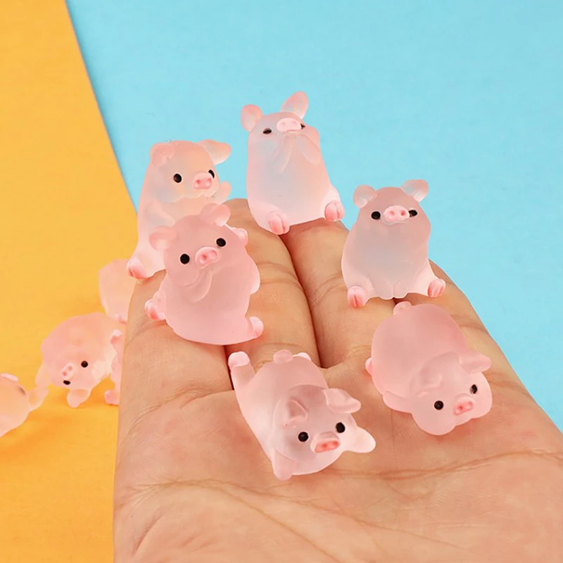 6pcs Luminous Mini Resin Pig Car Dashboard Toys Dolls Figures Home Garden Decoration Cartoon Colorful Cute Car Ornaments Gifts