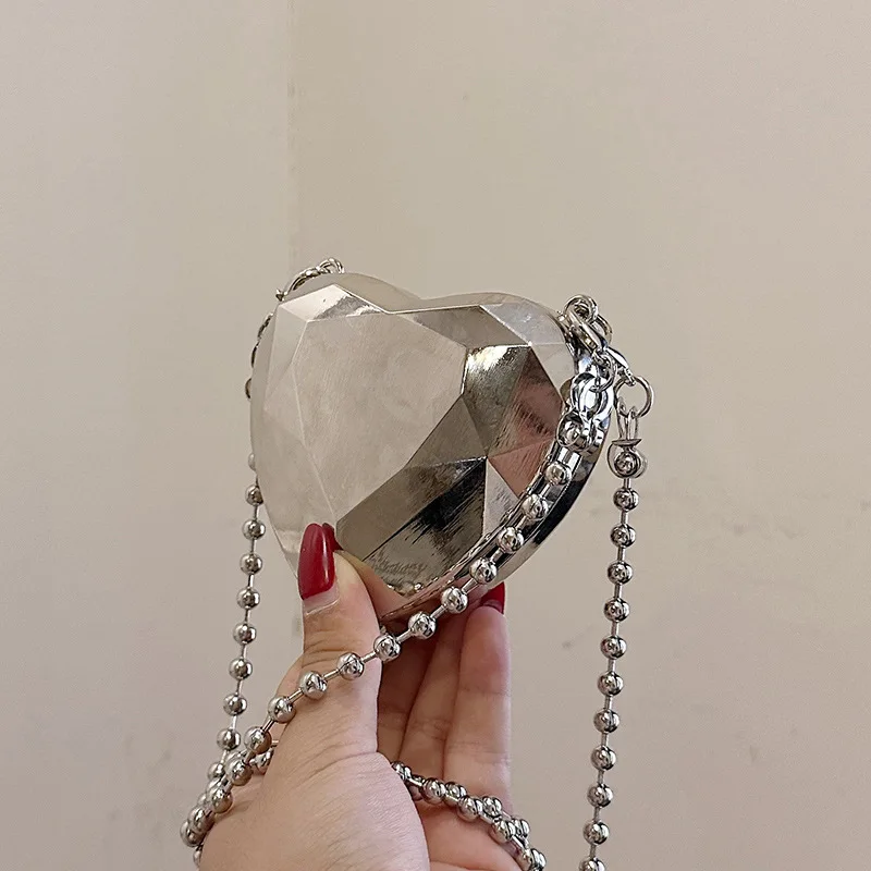 

2025 Women's Bag - High-end Trendy Glossy Love Chain, Mini Portable for Dinner/Date