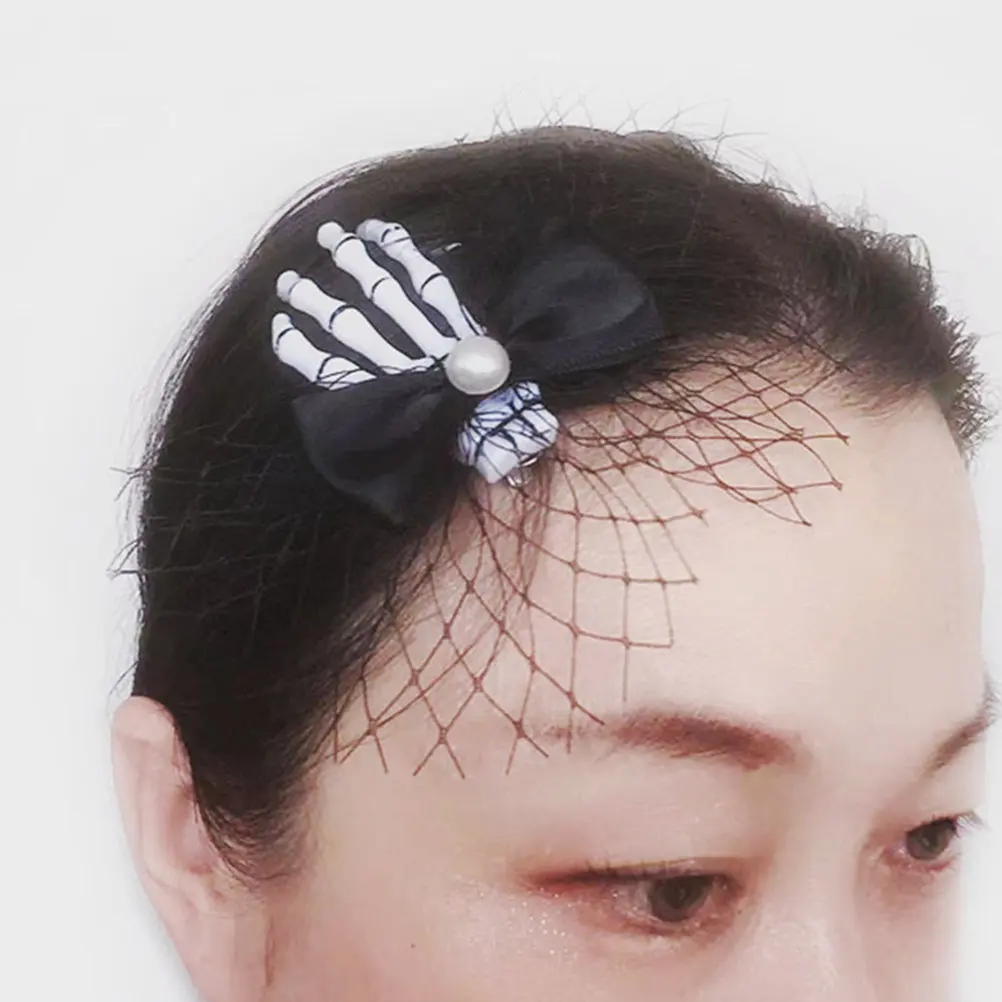 4Pcs Halloween Hair Clips Claw Skull Hand Hairpins Gothic Hair Accessories Party Decoration Halloween Hairpin