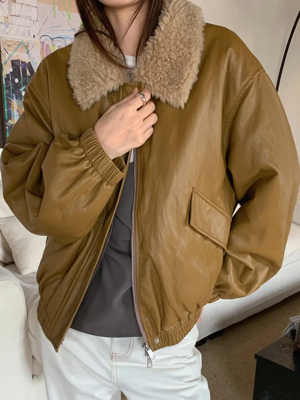 

Ретро Гонконг Sle Хутряный воротник ягненка Сращивание Кожаный джет Женская хлопковая свободная парка плюс пальто Зимняя верхняя одежда