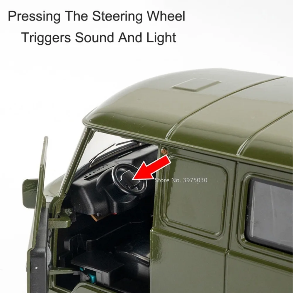 1/18 Toy Diecast Alloy Russian UAZ TRAVELER Car Model with Pull Back Function Sound and Light Vehicles Toys Model for Boys Gifts