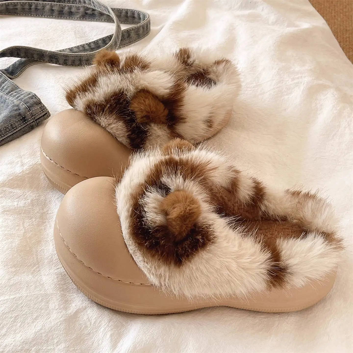 

Leopard Print Furry Home Slippers For Women Winter Cute Ear Design Thick Soled Anti Slip Fleece Lined Household Indoor Slippers