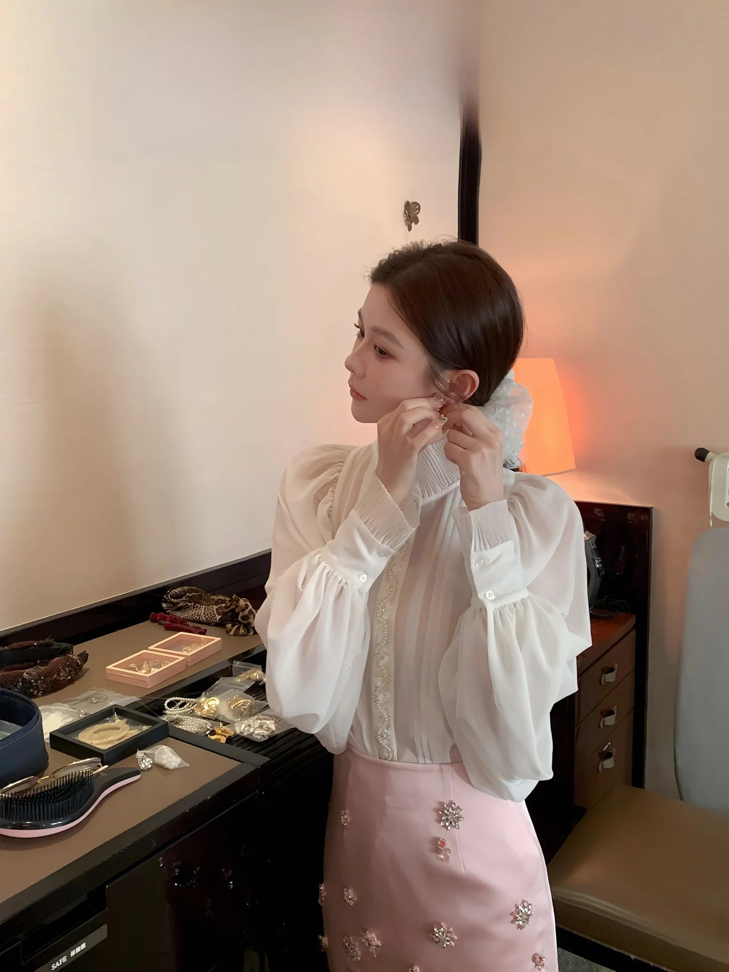 

AZZHEN Pure Desire Muse Vintage Elegance Sa Chiffon irt Женская осенняя блузка из шифона, белая, в стиле Moonlight Top, свободного кроя