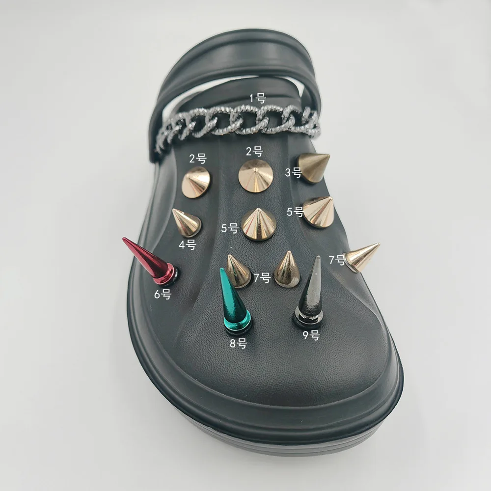 فاسق برشام نمط مثقب مجموعة إكسسوارات الأحذية غير المتكافئة الزخرفية مشبك الظلام الرياح الأحمر الرجال والنساء إكسسوارات الأحذية #5