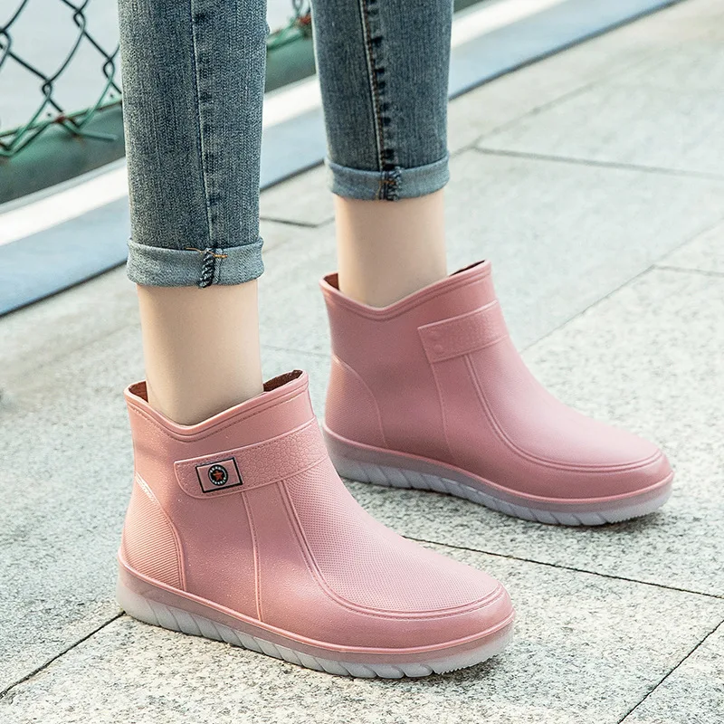 Classic stylish rainshoes women\'s ankle rain boots woman pink short booties warm winter thick wedged rubber shoes lady galoshes