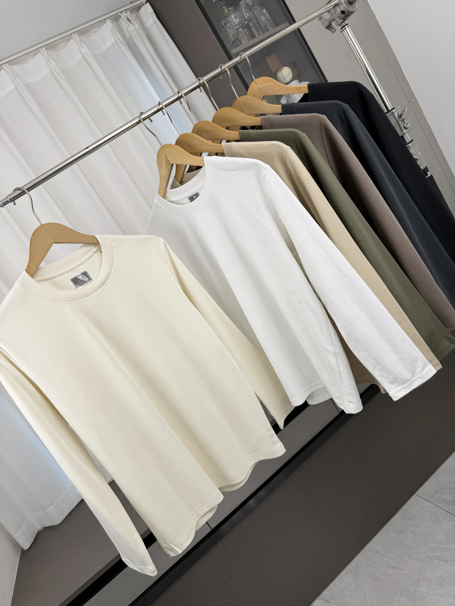 Fashionable Breathable Long Sleeve round Neck T-Shirt Men's All-Match Base Shirt Comfortable for Everyone to Wear Pure Color
