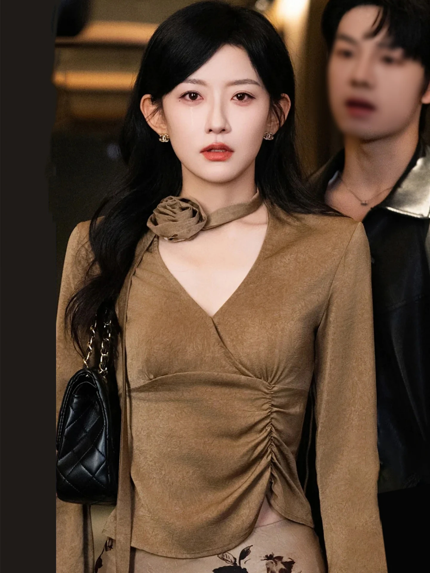 

Korean Rain New Chinese Sle National Trend irt Women's Early Spring Old Money Sle Coffee ort V-ne Celebri Top