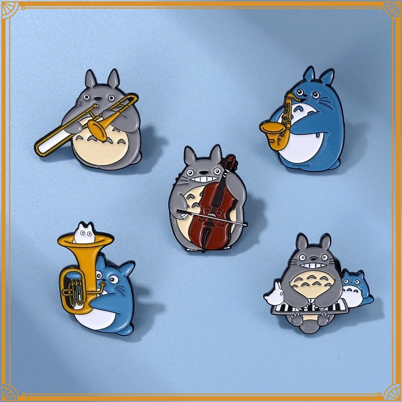 Pop anime Totoro brooch cute metal chest badge creative book packaging accessories brooch accessories gifts