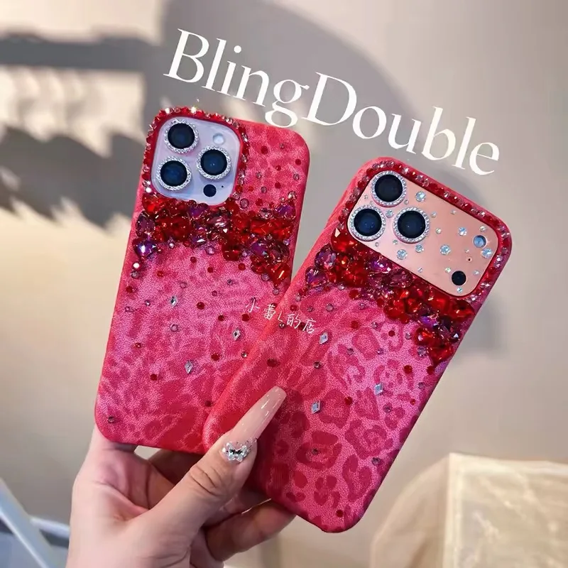

Customized leather leopard print red rhinestone phone case, suitable for Apple phones. Delivery time: 7-10 days.