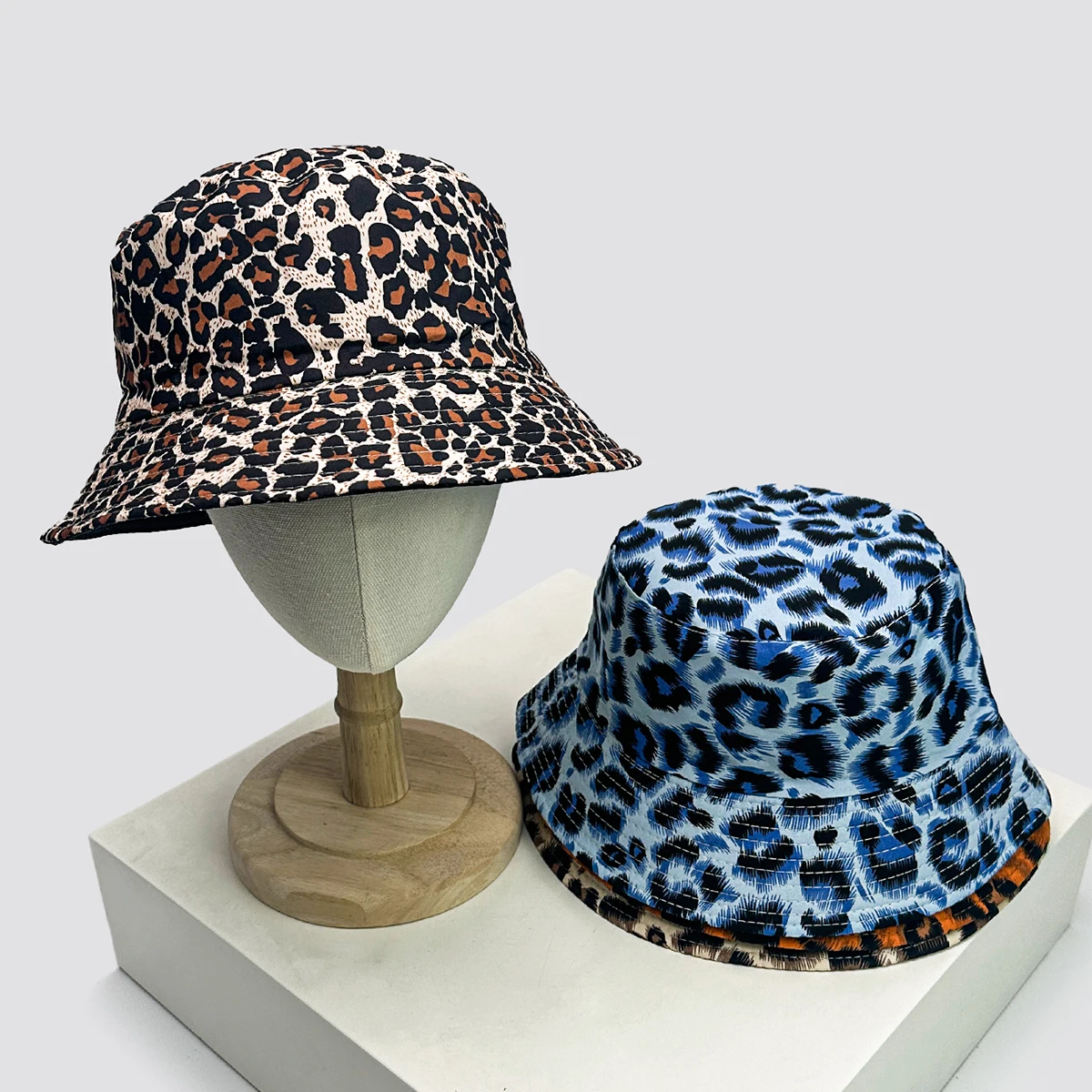 Sunshade Personal Fashion Street Fisherman Cap Versatile Double Sided Korean New Unisex Retro Graffiti Leopard Print Bucket Hats