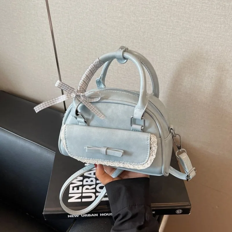 Ladies Tote Bag In Premium Leather Spacious And Durable Classic Elegant Design Famous Brand For Shopping Spree