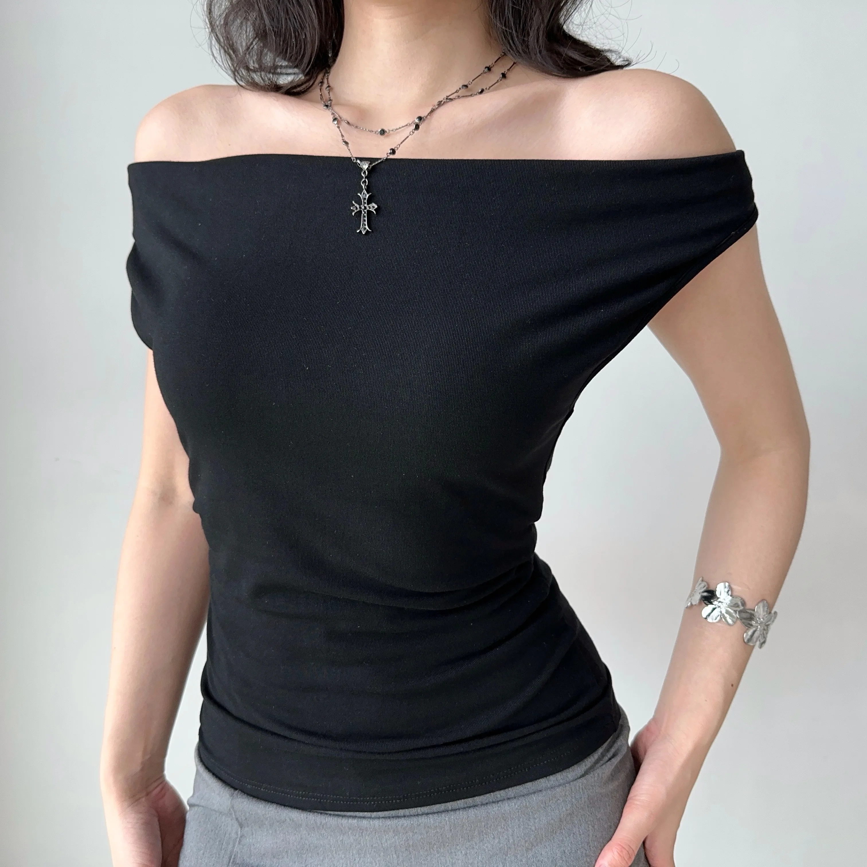 

Sexy One-Shoulder T-Shirt Women's Summer Short-Sleeve Knot Back Design Sensual Sleeveless Top Go Girl Go Brand Slim Fit Style