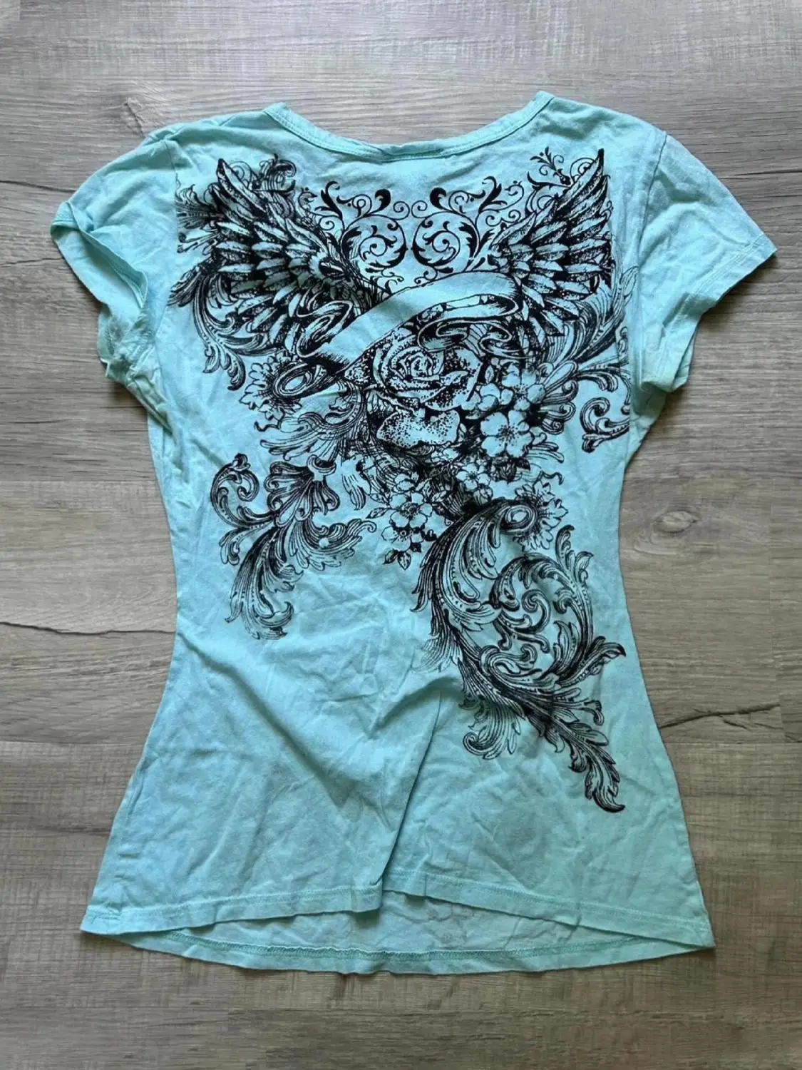 Y2K Aesthetic Short Sleeve Top Streetwear Lake Blue Flower Wings Heart Graphic Print T-Shirt Summer Slim V-neck Tee Streetwear