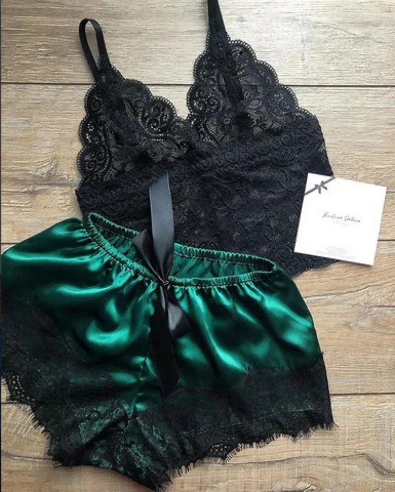Ensemble pyjama 2 pièces Sexy en dentelle pour femmes, Bralette transparente, haut et short, vêtements de nuit respirants, grande taille, Lingerie d'été