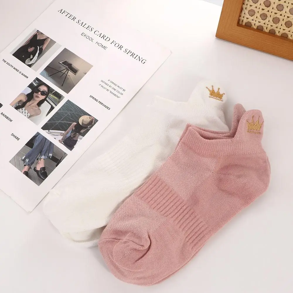 Sports Soft Short Pure White Mesh Sweat-Absorbing Women Cotton Socks Korean Ankle Socks Crown Print Socks Embroidered Hosiery