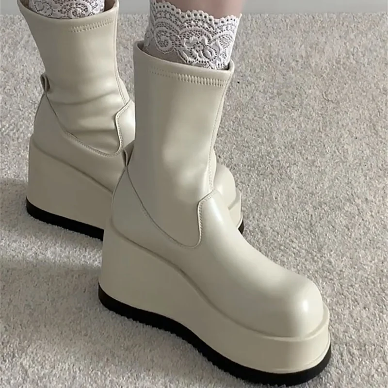 

New Thick Bottom Women Ankle Boots Designer Platform Heel Shoes Autumn Winter Slim Modern Short Booties