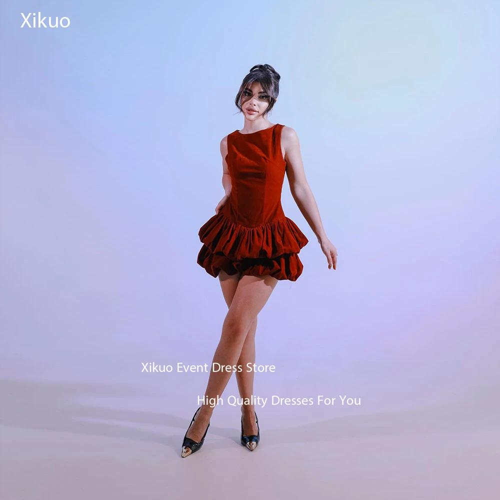 Xikuo elegante sem mangas vestido de baile acima do joelho sob medida ocasião vestidos de noite veludo decote redondo vestidos de noite personalizados