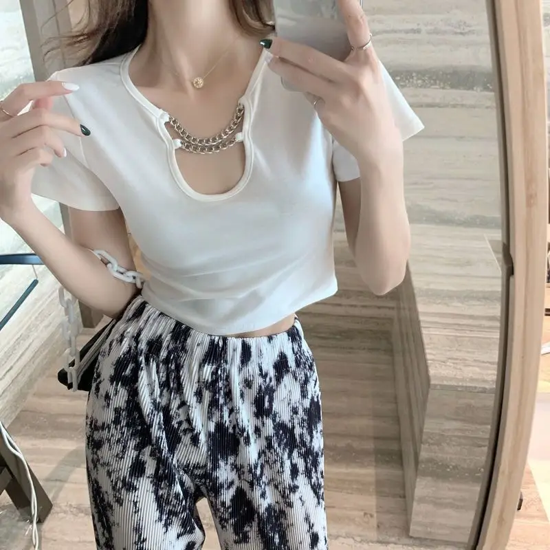 Chic Black Short Sleeve Tee For Women Slim Fit Summer Top With Unique Design Trendy Short Style For Stylish Look