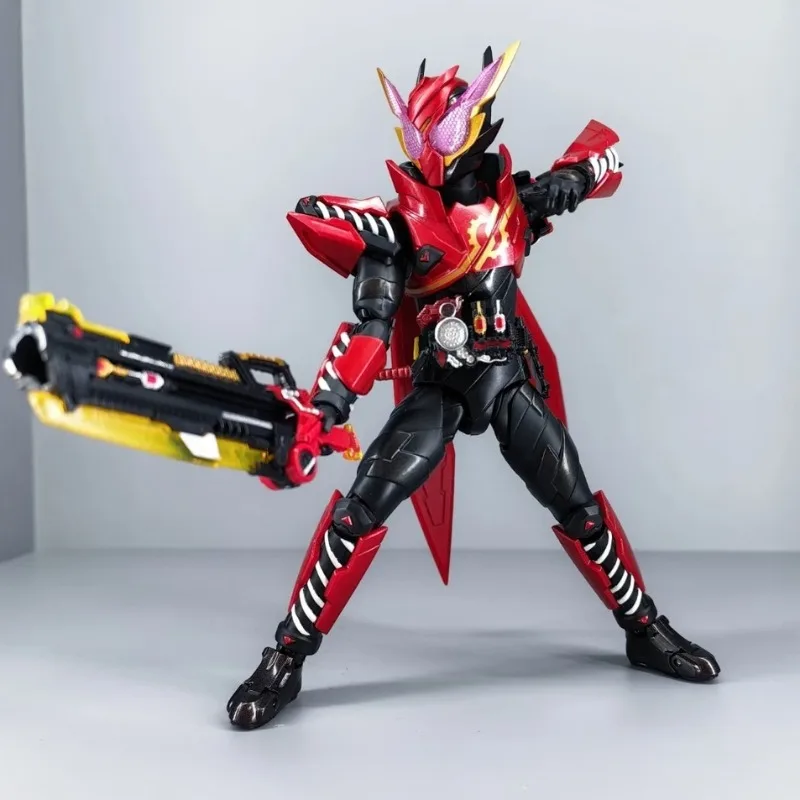 

15 см SHF Kamen Rider Build Tank Real Bone Joint Подвижная модель Фигурка Аниме Периферийные устройства ПВХ Игрушка Коллекционная фигурка Подарок для фанатов