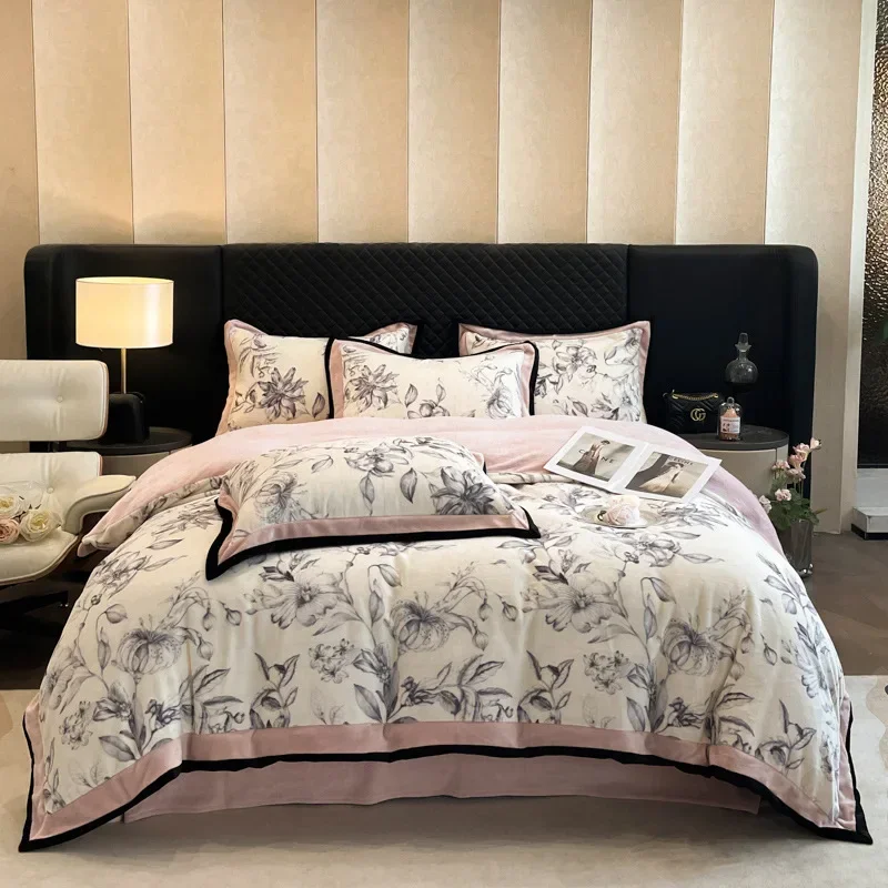 

200×230cm Pink French Milk Fleece Four-piece Digital Printing Quilt Cover Winter Thickened Warm Bedding Kit Machine Washable