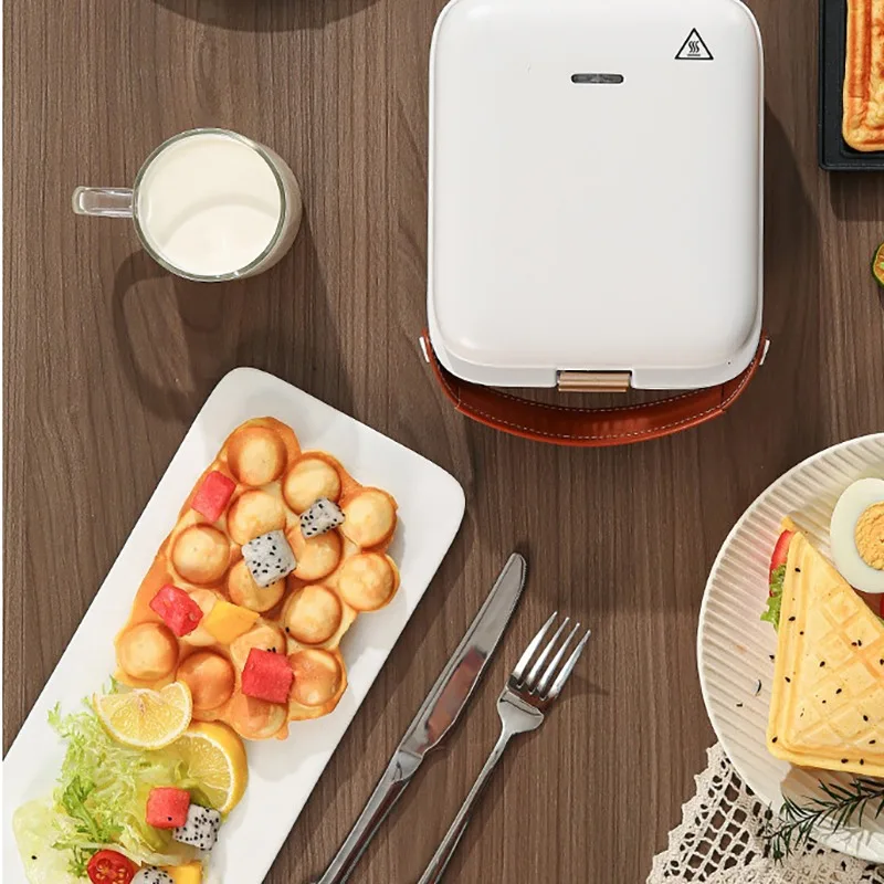Electric Kitchen 3 in 1 Sandwich Makers Household Multi-Function Breakfast Waffle Toaster Portable Sealed Bread Sandwich Machine