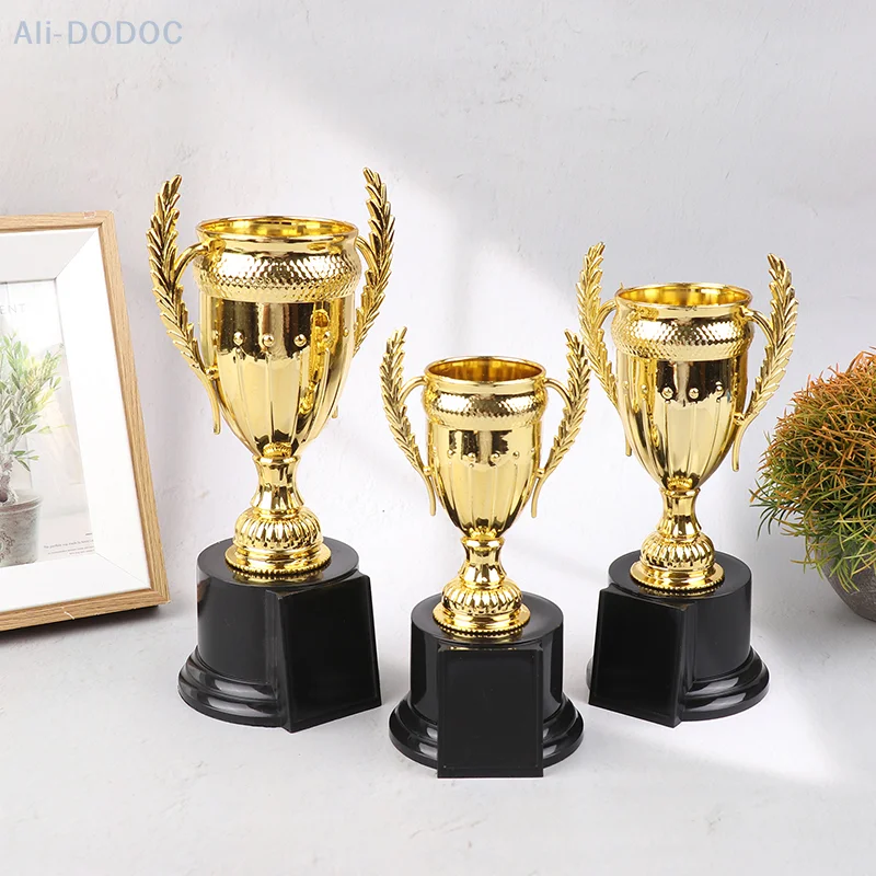 1Pcs Mini Plastic Award Trophy Children Winner Reward Carnival Competition Party Prize Favors Gold Trophies Toys For Kids