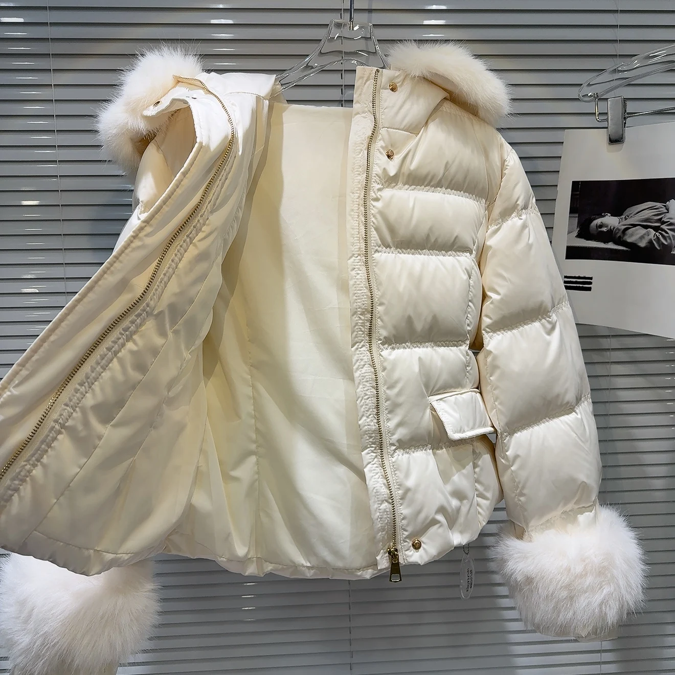 Winter natuurlijke bontkraag donsjack met capuchon vrouwelijk met riem rits katoen Parker Outwears dames witte eendendons warme jassen