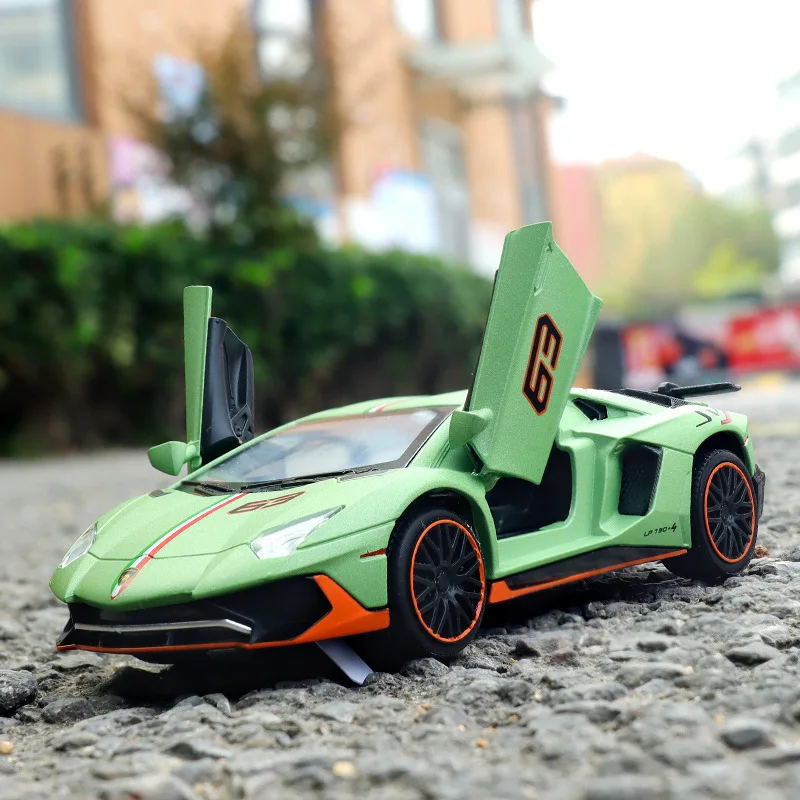 

1:32 Lamborghinis LP780 SVJ Diecasts Toy Vehicles Car Model Alloy Boys Toy Car Simulation Sound Light Collectibles Kids Toy Gift