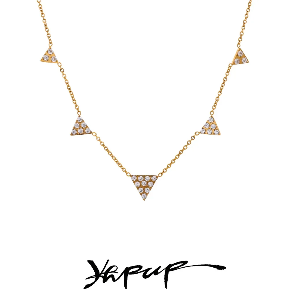 

Yhpup Нежное ожерелье с треугольными каплями из кубического циркония Изысканная 18-каратная позолоченная цепочка на ключицу из нержавеющей стали, ювелирные изделия