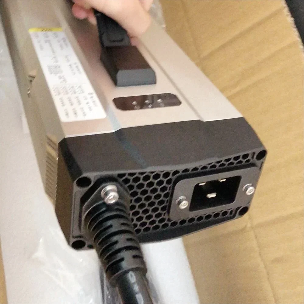 

XAGG CM13600 fast charger for B13960S lithium battery, P100, P80, V50 and other agricultural drones