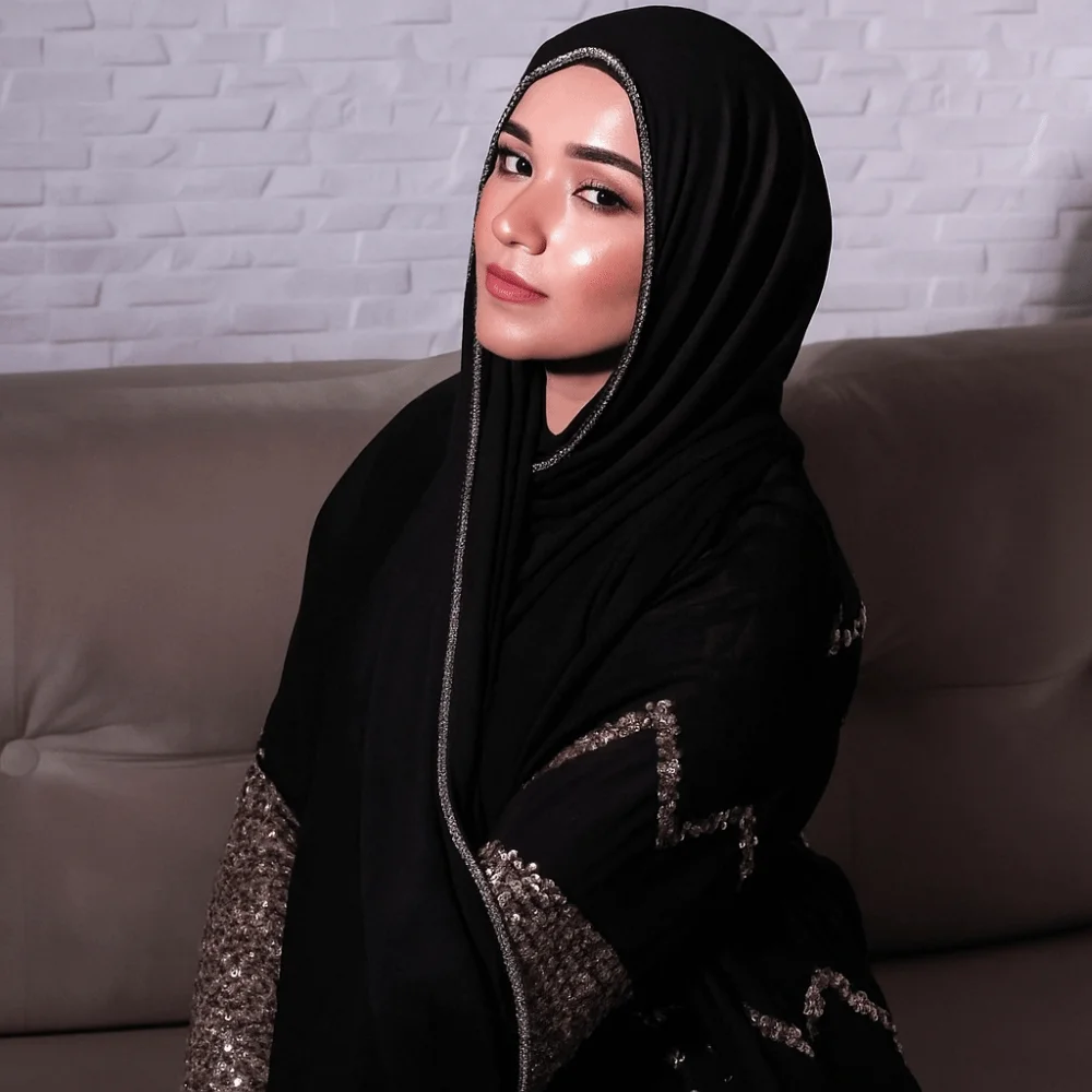 

Hijab Scarf Solid Color Ethnic Style Scarf Sparkling Long Headscarf Bandana Rhinestones Brim Islamic Turban Women