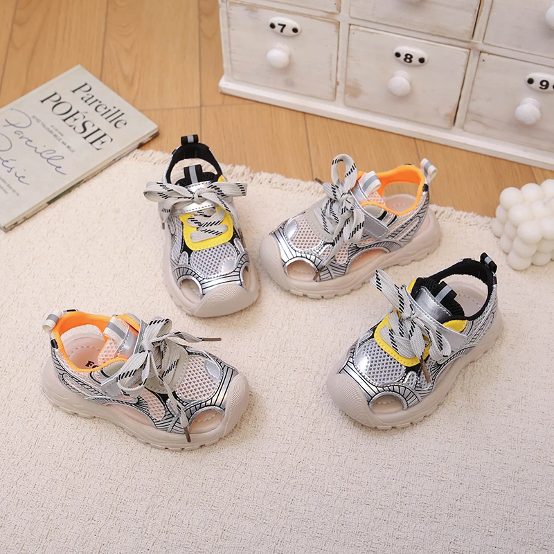 

Kids Sports Sandals Hollowed-out Breathable Children Casual Shoes Hook&loop Soft 2026 Summer New Boys Girls Beach Shoes Non-slip
