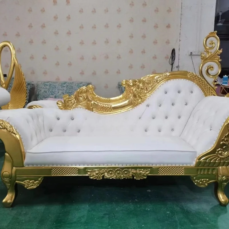 Outdoor Indoor Gold Upholstered Classic Chaise Lounge Loveseat Comfortable Royal Throne Sofa Recliners Leather Queen Throne Sofa