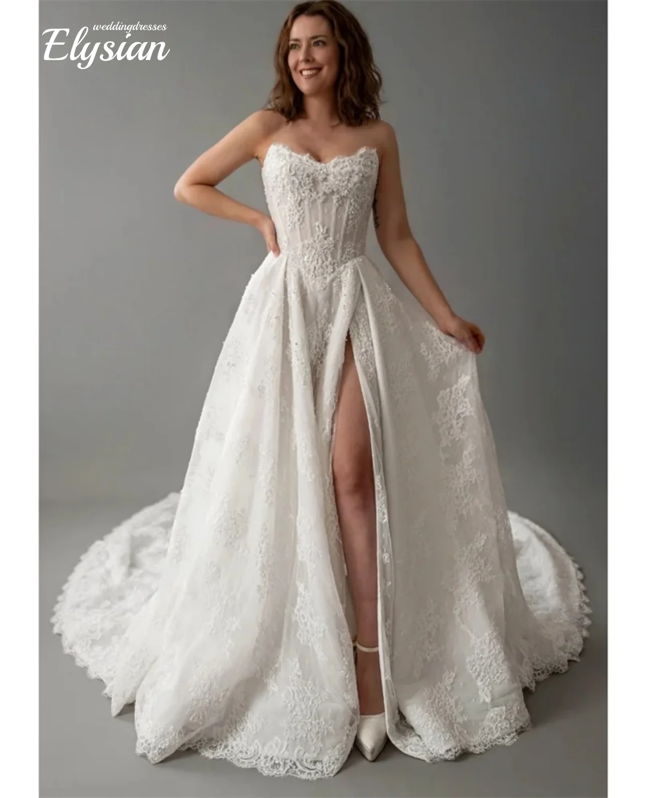 Customized   Simple WeddingDresses A Line Women Sexy Lace Applique Sweep Train Bride Gowns Backless Side Split Vestidos De Novia
