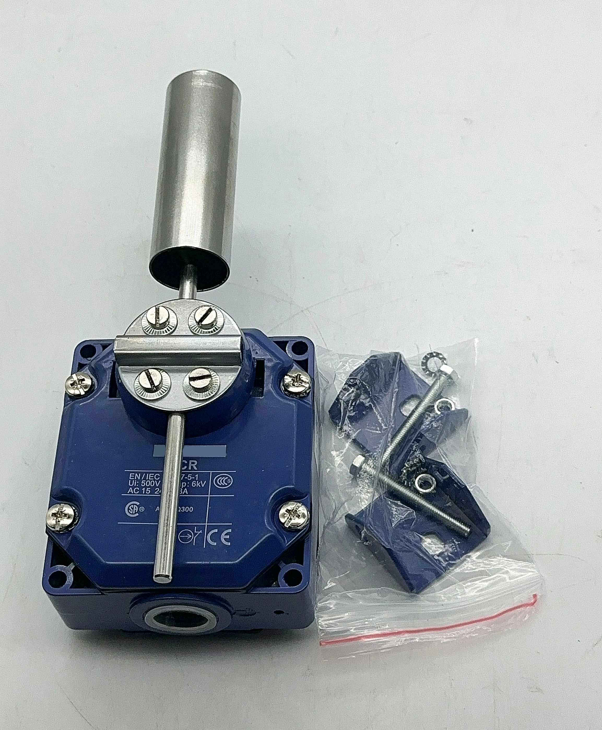 Novo interruptor de limite original XCRT215 em estoque envio rápido