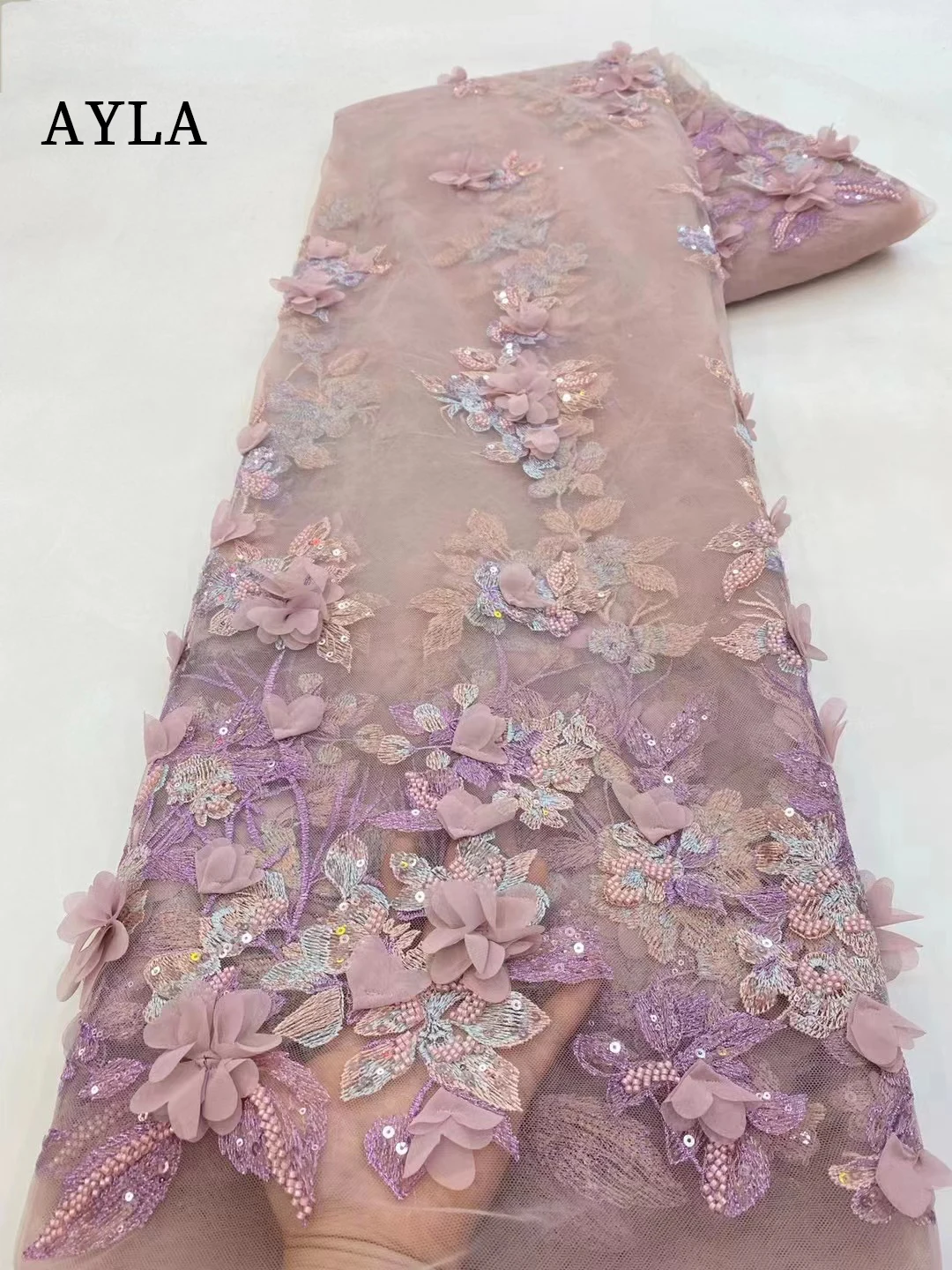 

Latest Luxury 3D Lace Fabric Flower Embroidery Beaded Tulle Lace Fabric Applique African Fabrics Wedding Bridal Lace for Sewing