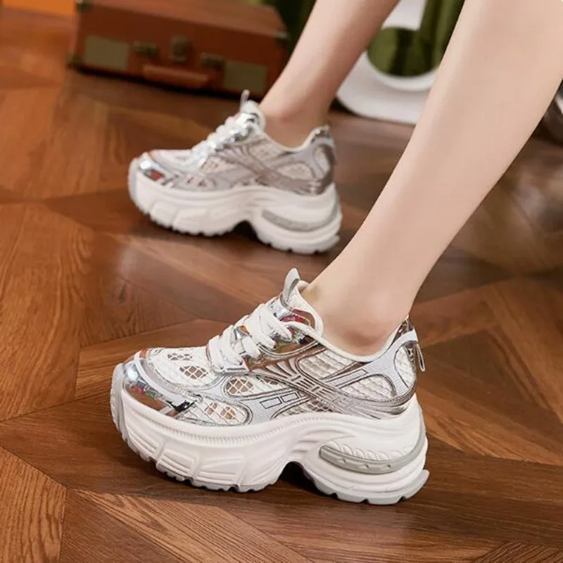 

Новые женские осенние кроссовки на толстой подошве 9 см для увеличения роста, с внутренней вставкой для увеличения роста и эффекта стройности, дышащие, сетчатые, для спорта и повседневной носки