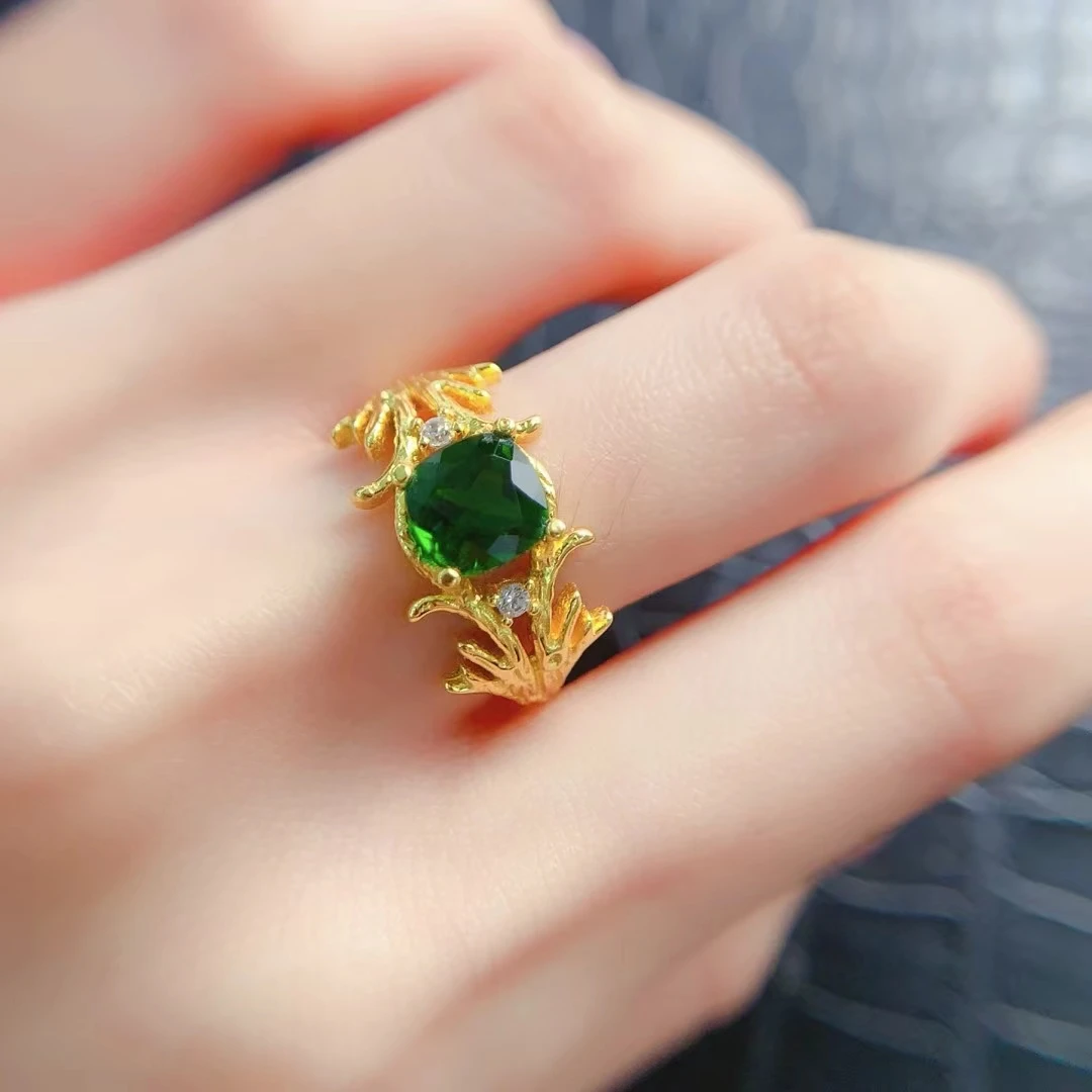 KJJEAXCMY Fine Jewelry Natural Diopside Women's Ring S925 Silver Electroplating Process Inlaid High Clarity Support Testing